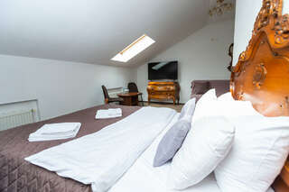 Гостиница Постоялый двор Ям Тосно Люкс с кроватью размера «king-size» и гидромассажной ванной-6