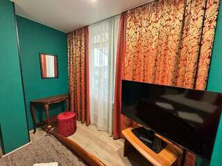 Гостиница Постоялый двор Ям Тосно Семейный номер с террасой-3